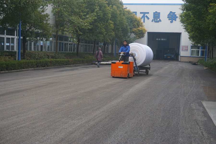 南通新建特闊印染漂整有限公司用5T電動牽引車_調(diào)整大小 南通新建特闊印染漂整有限公司用5T電動牽引車_調(diào)整大小